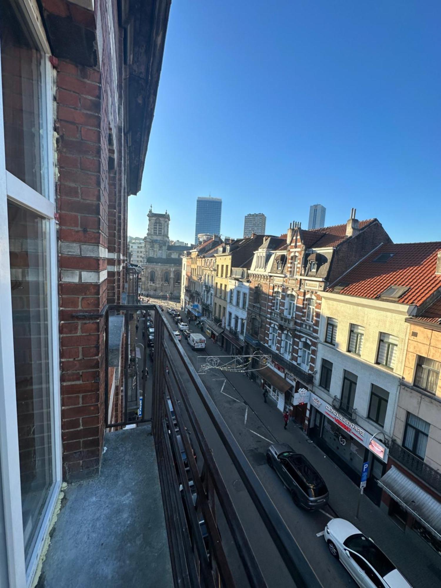 Immeuble Au Coeur De Bruxelles : Vivez L'experience Unique De La Rue Verbist Bruselas